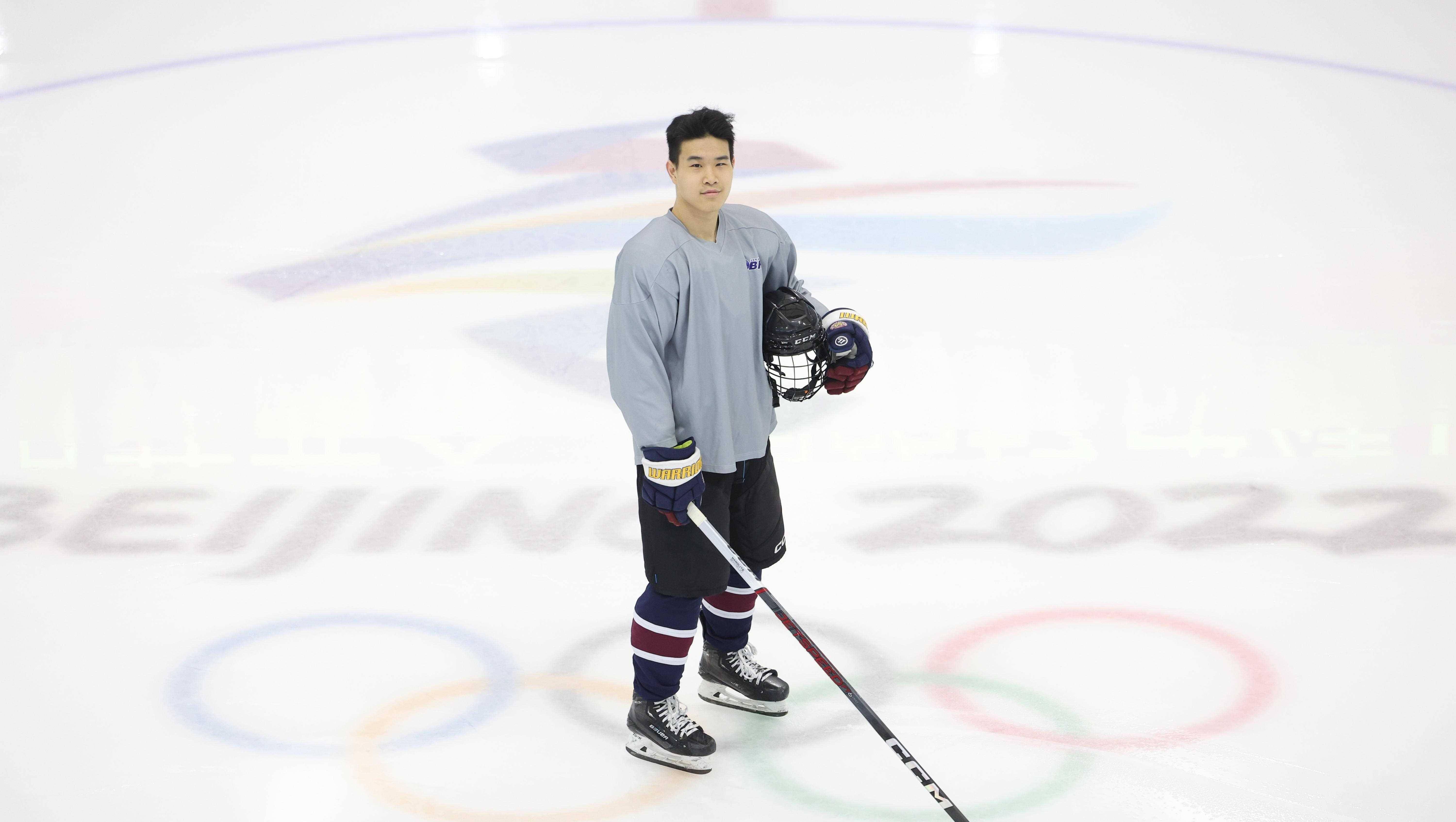 包含冰球球员突破自我,表现堪称完美的词条 包含冰球球员突破自我,表现堪称完美的词条