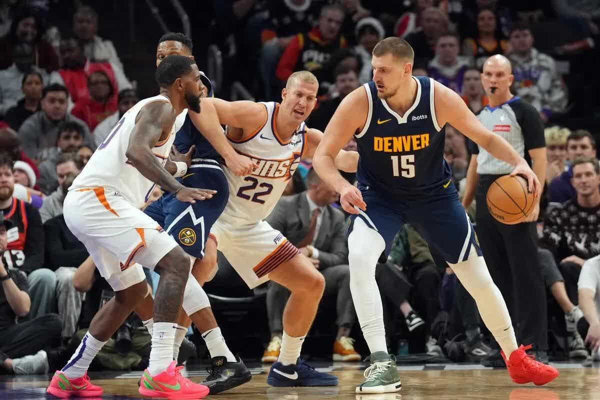 包含篮球迎来宿敌之战，恩怨再续的词条