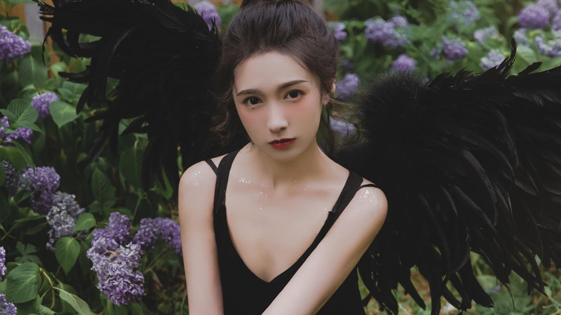 东西方篮球对话,森林狼撕裂式防守冻结辽宁,世界排名暗战浮出水面
