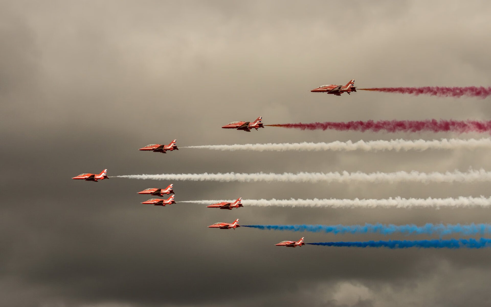 团队齿轮与个人闪电，西班牙的液压机战术如何点燃了阿什拉夫的反击火焰