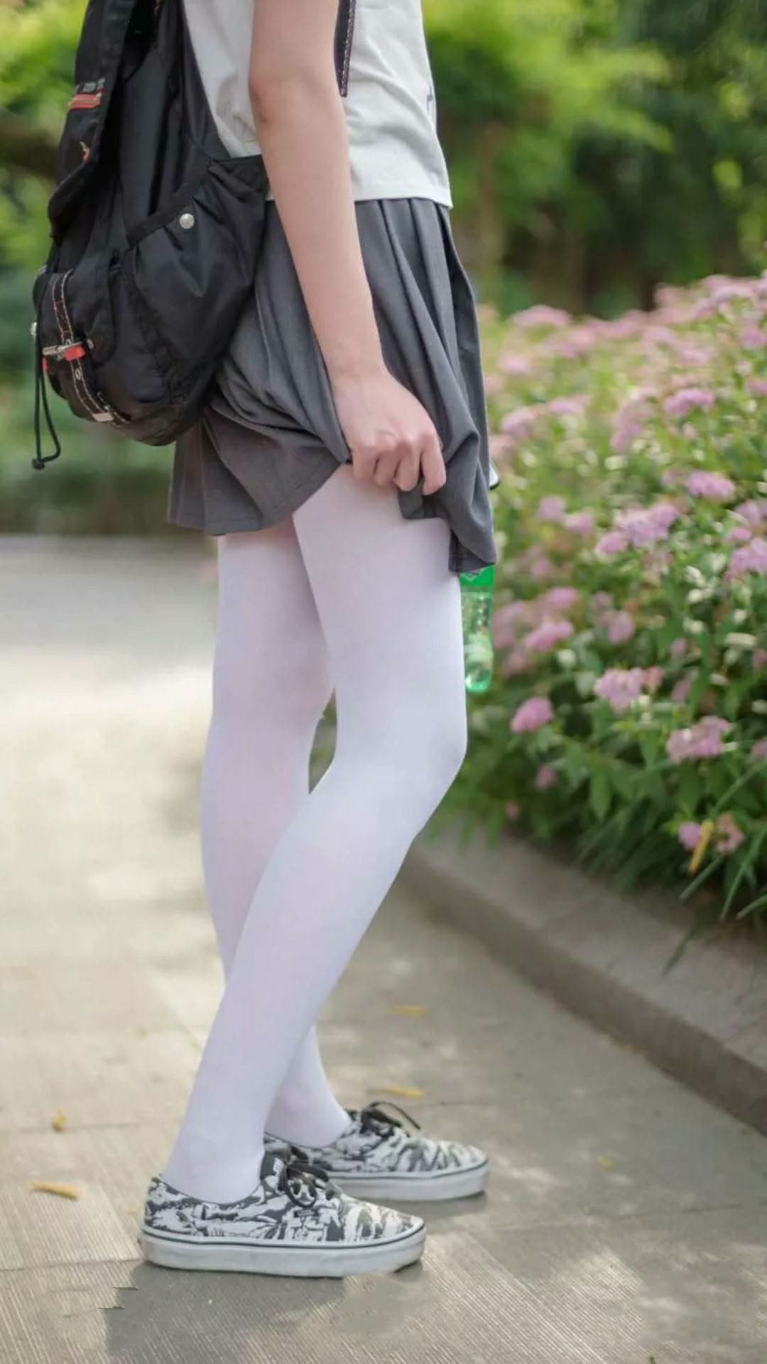 F1新赛季揭幕战之夜,一场由罗德里主宰的跨界狂欢