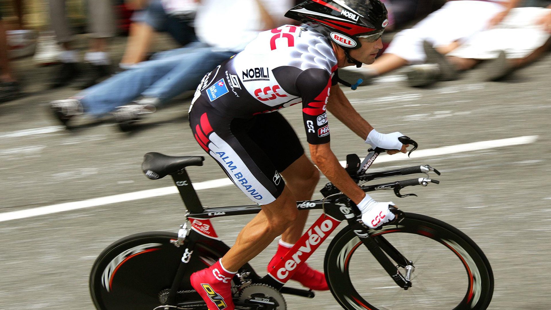 金玟哉铸就钢铁防线，勒沃库森式哲学力克法兰西之锋