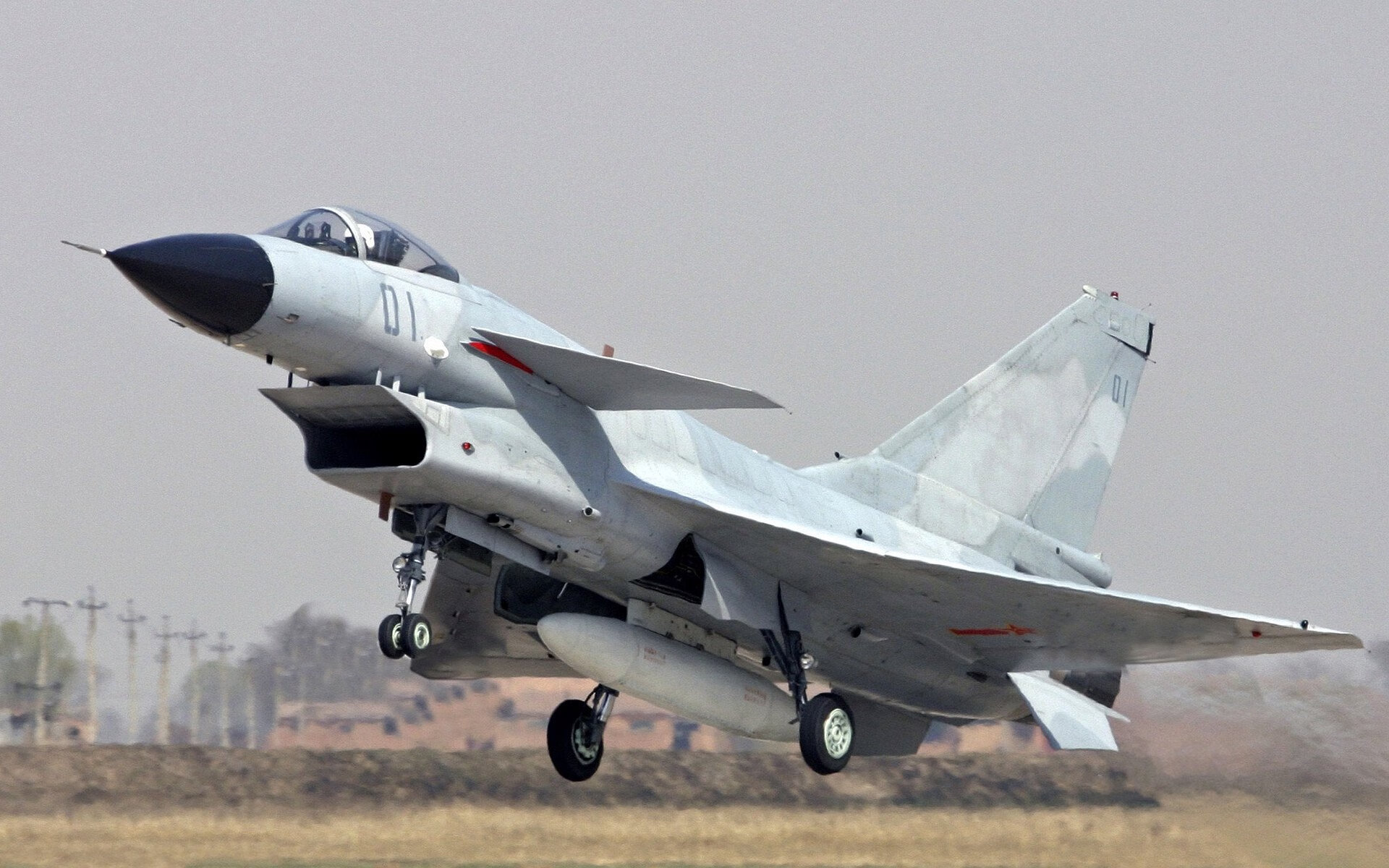 灰熊陷落 太阳升起，朱·霍勒迪的铁血防守铸就速胜关键