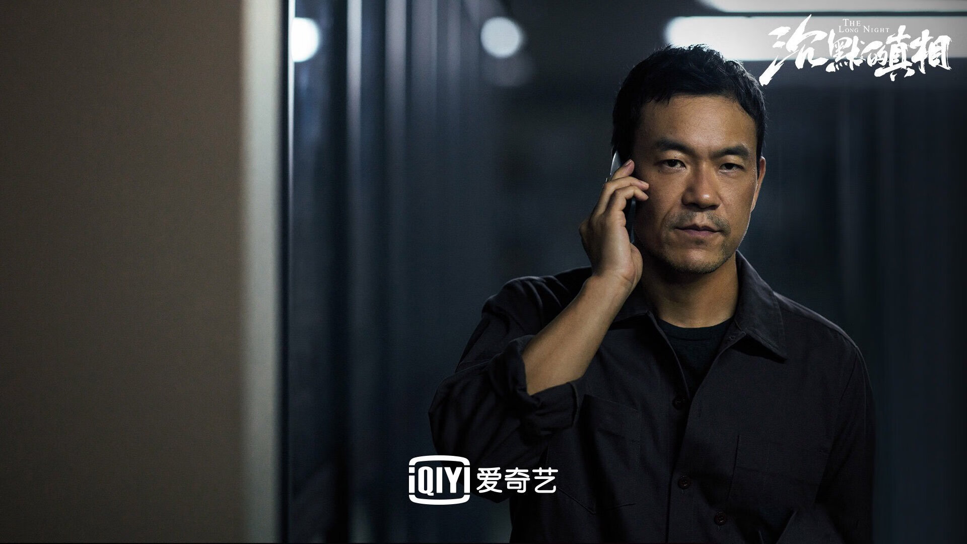 看到这个充满张力的关键词组合，我的思维立刻被点燃。这不仅仅是一场赛事，更是一个充满戏剧性的隐喻—极致的速度与力量，在街道的方寸之间，与国家的荣耀和战术的博弈猛烈碰撞
